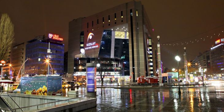 Ankara’nın Kalbinde Öğrenci Olmak: Kızılay’da Sosyal Hayat ve En Keyifli Aktiviteler